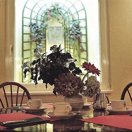 튤립 인 볼리유 호텔