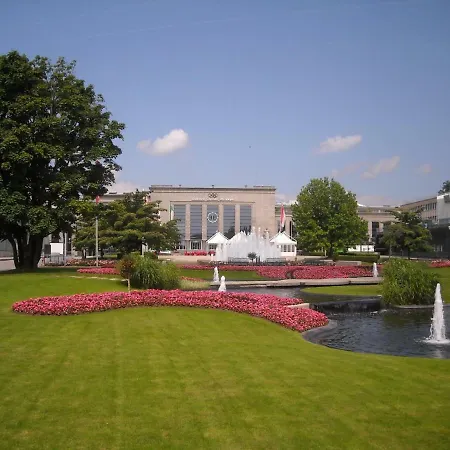 튤립 인 볼리유 3*