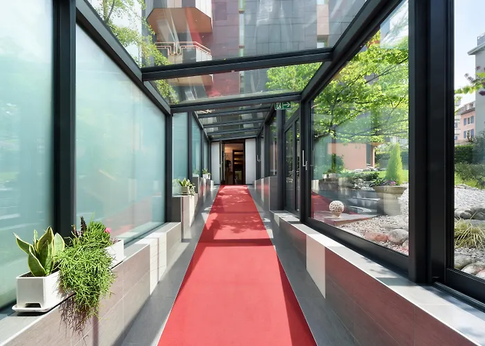 Tulip Beaulieu Lozanna