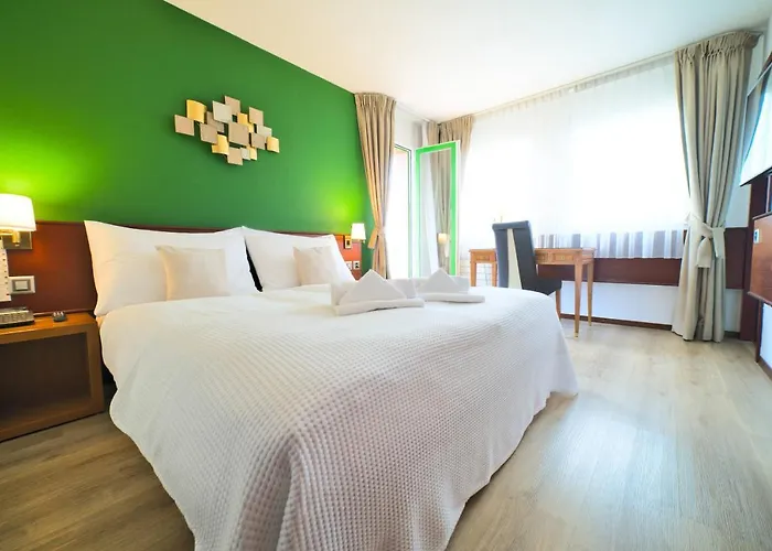 튤립 인 볼리유 호텔