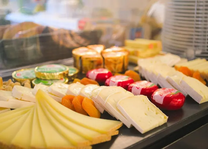 튤립 인 볼리유 3*